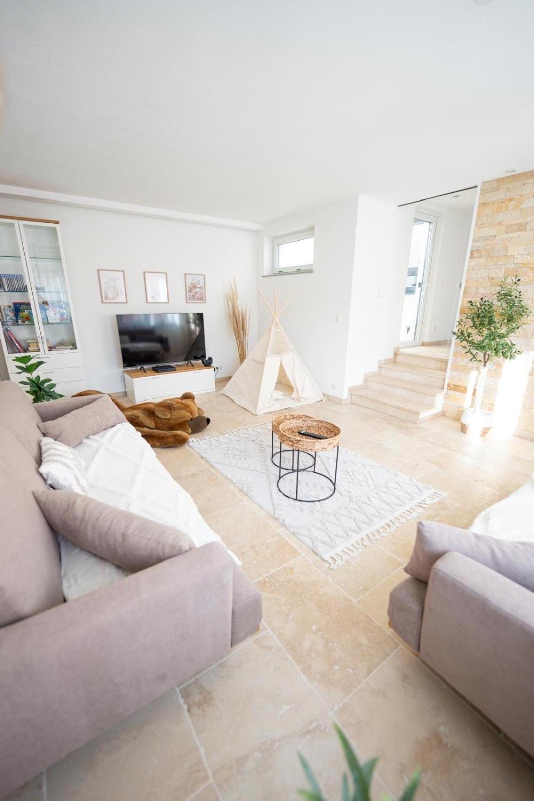 -Stadthaus Ida- Mit Grosser Dachterasse, Am Schlosspark, Luftkurort Kisslegg, Boxspringbetten, Kaffeevollautomat, Smarttv, Familienfreundlich, Grosszuegig, Zentral 외부 사진